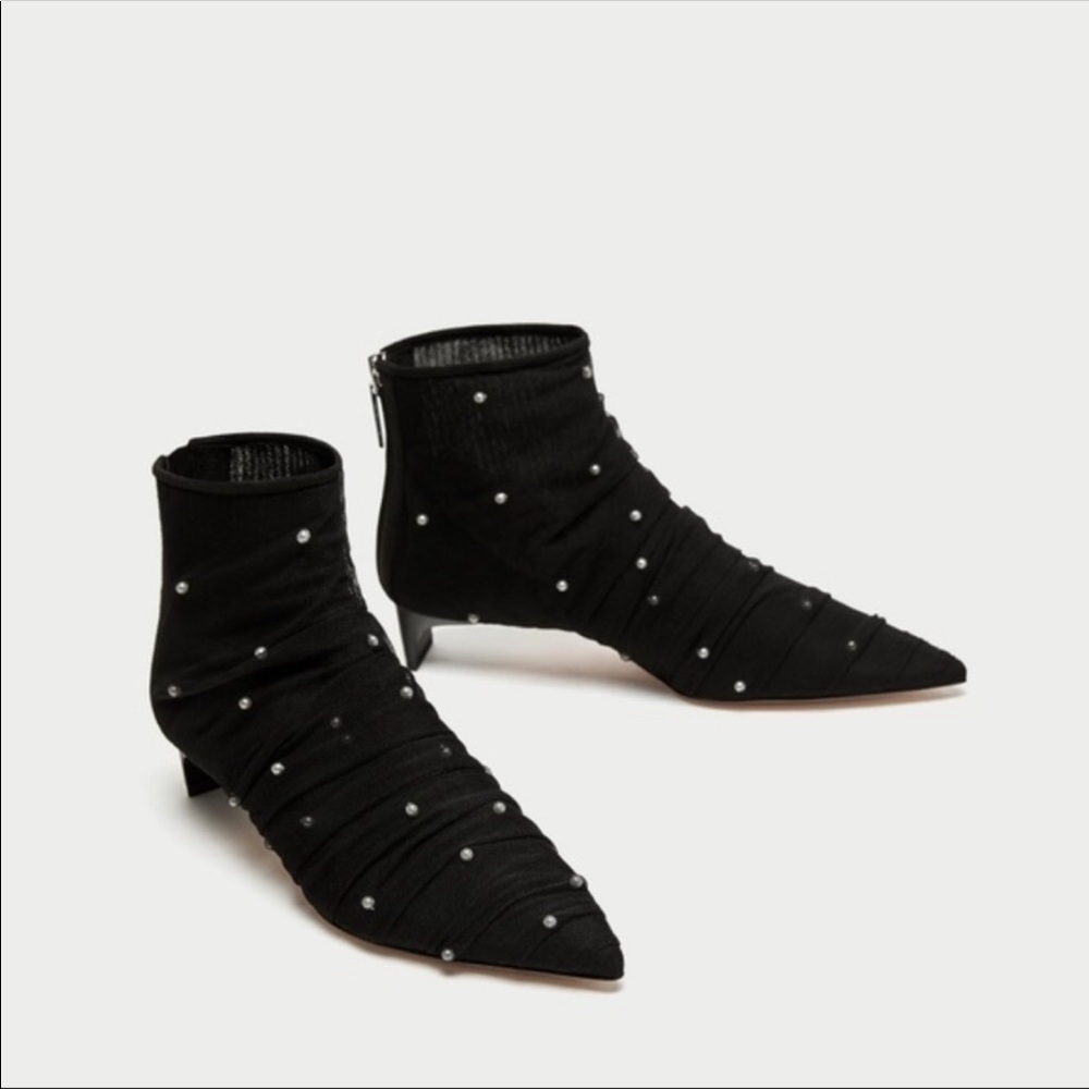 Zara tulle pearls booties